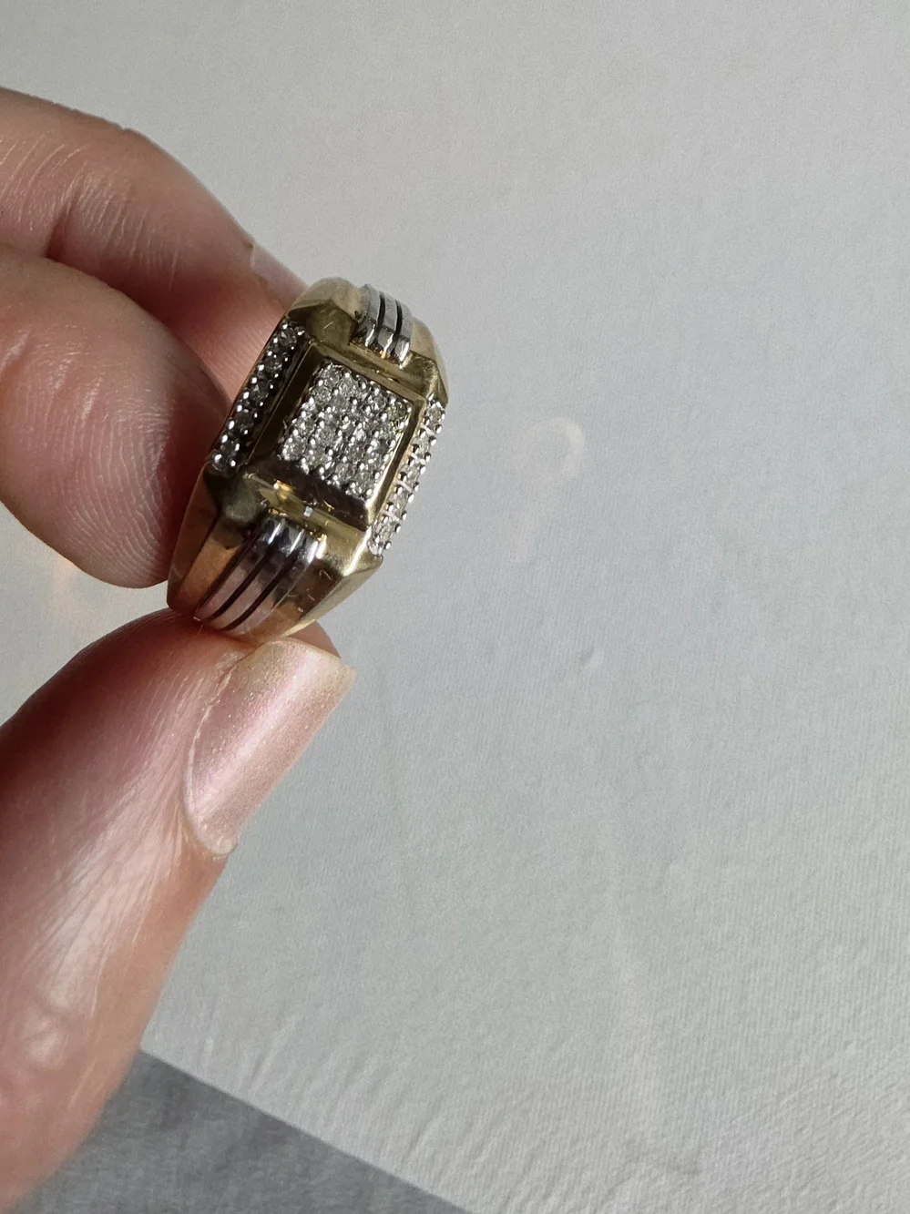 vintage estate authentic diamond 10kt yellow gold men's ring in size 10